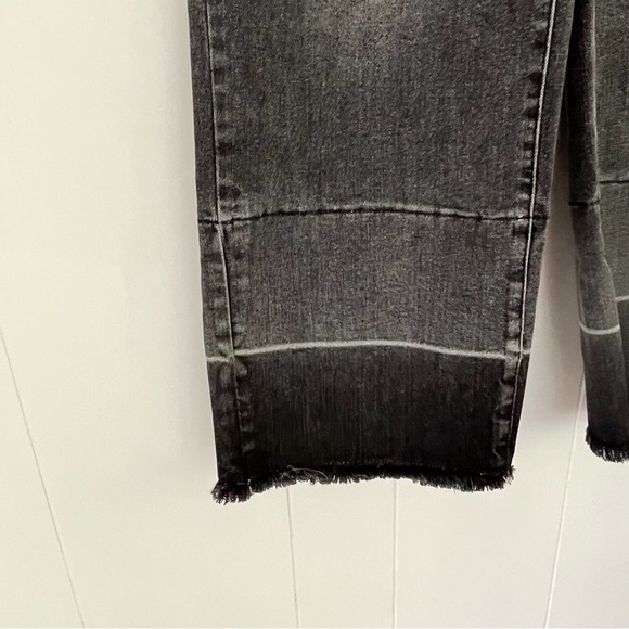 Judy Blue Knoxville High Rise Wide Leg Crop GrayBlack Jeans Released Hem JB88762 - Picture 13 of 15